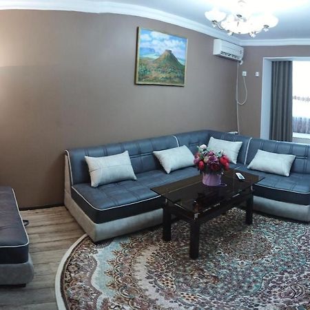 Apartment Near Farkhadskiy Bazar Tashkent Exterior foto
